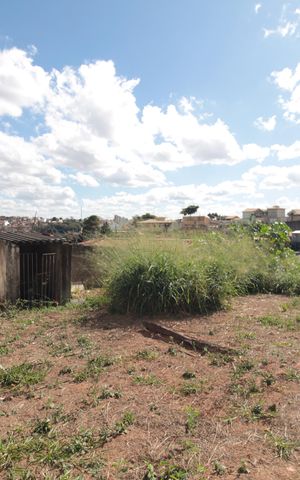 Casa para alugar com 103m², 2 quartos e 2 vagasQuintal