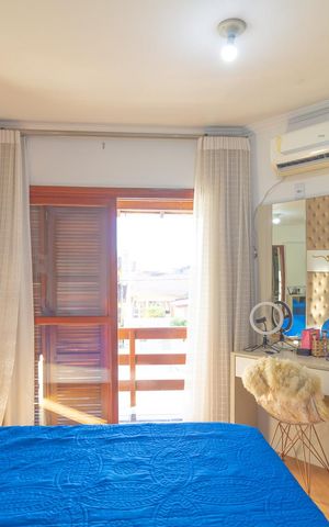 Casa à venda com 220m², 3 quartos e 5 vagas Casa à venda com 220m², 3 quartos e 5 vagasSuíte