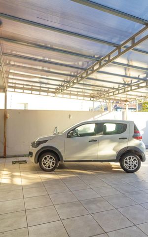 Casa à venda com 220m², 3 quartos e 5 vagas Casa à venda com 220m², 3 quartos e 5 vagasGaragem