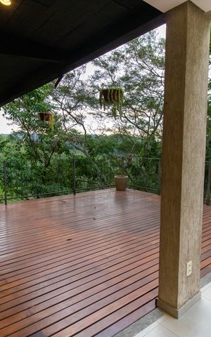 Casa de condomínio à venda com 400m², 5 quartos e 2 vagas Casa de condomínio à venda com 400m², 5 quartos e 2 vagasÁrea externa