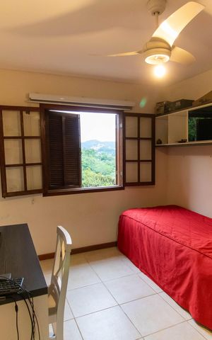 Casa de condomínio à venda com 400m², 5 quartos e 2 vagas Casa de condomínio à venda com 400m², 5 quartos e 2 vagasQuarto 2