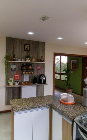 Casa de condomínio à venda com 400m², 5 quartos e 2 vagas Casa de condomínio à venda com 400m², 5 quartos e 2 vagasCozinha