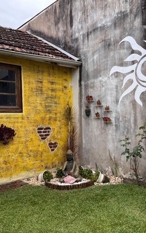 Casa à venda com 71m², 2 quartos e sem vaga