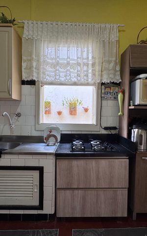 Casa à venda com 71m², 2 quartos e sem vaga