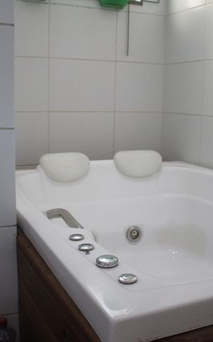 Apartamento à venda com 204m², 4 quartos e 3 vagasBanheiro da Suíte 2