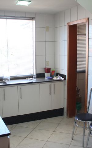 Apartamento à venda com 204m², 4 quartos e 3 vagasCozinha