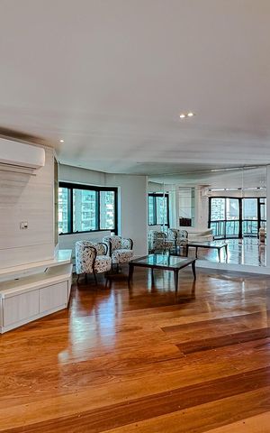 Apartamento à venda com 220m², 3 quartos e 3 vagasSala
