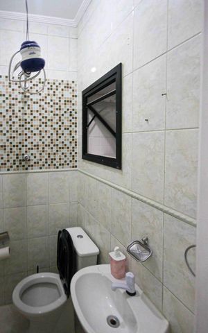 Casa de condomínio à venda com 108m², 2 quartos e 2 vagas Casa de condomínio à venda com 108m², 2 quartos e 2 vagasLavabo