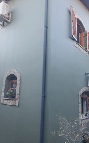 Casa à venda com 321m², 4 quartos e 3 vagas Casa à venda com 321m², 4 quartos e 3 vagasQuintal