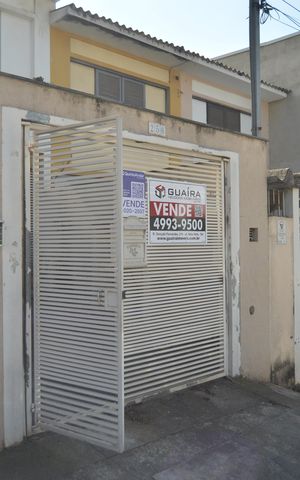 Casa à venda com 108m², 2 quartos e 1 vagaPlaca