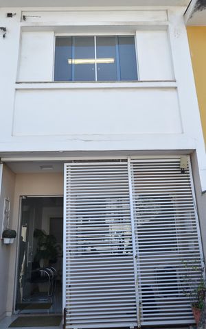 Casa à venda com 108m², 2 quartos e 1 vagaÁrea Externa