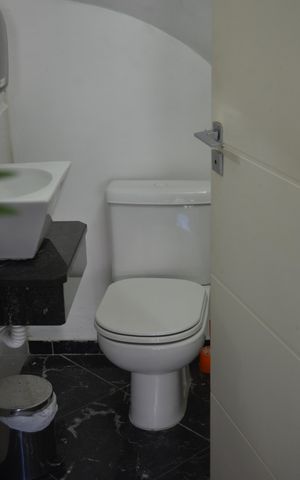 Casa à venda com 108m², 2 quartos e 1 vagaBanheiro Social
