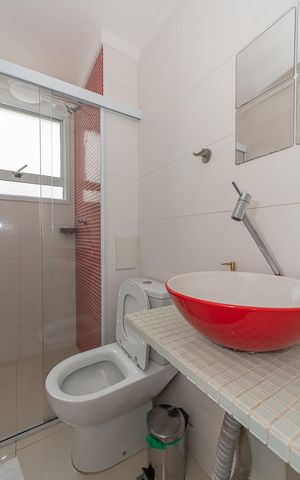 Apartamento para alugar com 72m², 3 quartos e 2 vagas Apartamento para alugar com 72m², 3 quartos e 2 vagasBanheiro
