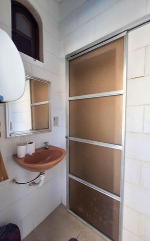 Casa à venda com 396m², 2 quartos e 2 vagas Casa à venda com 396m², 2 quartos e 2 vagasLavabo