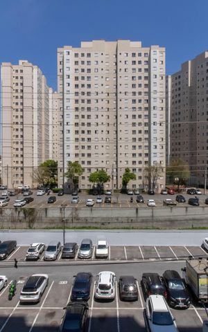 Apartamento à venda com 45m², 2 quartos e 1 vaga Apartamento à venda com 45m², 2 quartos e 1 vagaVista do Quarto 2