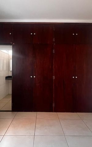 Casa à venda com 153m², 3 quartos e 2 vagas Casa à venda com 153m², 3 quartos e 2 vagasSuíte