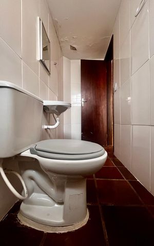 Casa à venda com 153m², 3 quartos e 2 vagas Casa à venda com 153m², 3 quartos e 2 vagasBanheiro Edícula