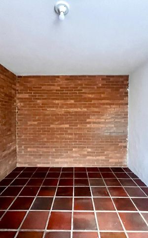 Casa à venda com 153m², 3 quartos e 2 vagas Casa à venda com 153m², 3 quartos e 2 vagasQuarto Edícula