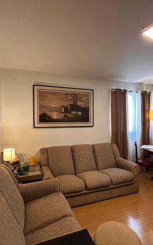 Apartamento à venda com 70m², 2 quartos e 1 vaga Apartamento à venda com 70m², 2 quartos e 1 vagaSala