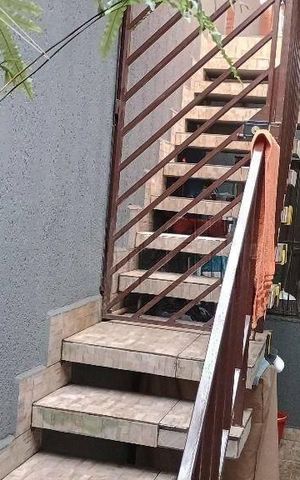 Casa à venda com 102m², 2 quartos e 2 vagas