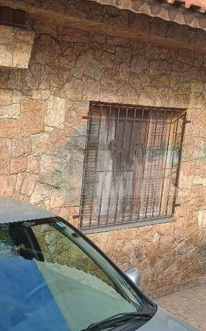 Casa à venda com 102m², 2 quartos e 2 vagas