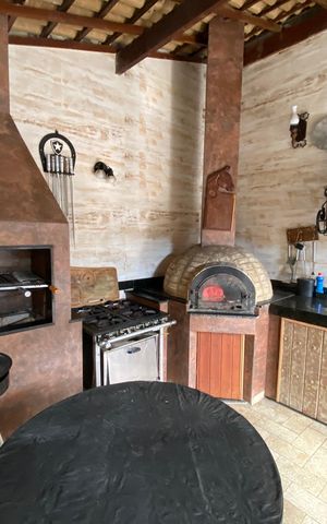 Casa à venda com 513m², 6 quartos e 3 vagas Casa à venda com 513m², 6 quartos e 3 vagasÁrea Gourmet