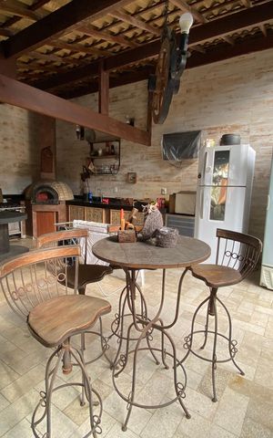 Casa à venda com 513m², 6 quartos e 3 vagas Casa à venda com 513m², 6 quartos e 3 vagasÁrea Gourmet