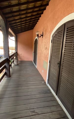 Casa à venda com 513m², 6 quartos e 3 vagas Casa à venda com 513m², 6 quartos e 3 vagasVaranda - Quarto 1