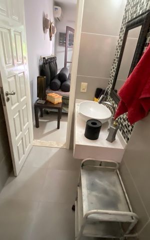 Casa à venda com 513m², 6 quartos e 3 vagas Casa à venda com 513m², 6 quartos e 3 vagasBanheiro Social