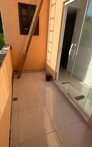 Casa à venda com 513m², 6 quartos e 3 vagas Casa à venda com 513m², 6 quartos e 3 vagasVaranda