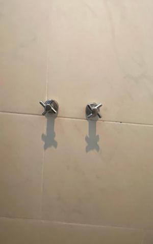 Casa à venda com 513m², 6 quartos e 3 vagas Casa à venda com 513m², 6 quartos e 3 vagasBanheiro Suíte 2