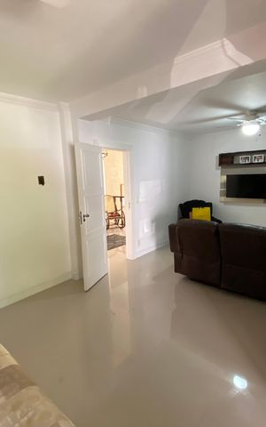 Casa à venda com 513m², 6 quartos e 3 vagas Casa à venda com 513m², 6 quartos e 3 vagasSuíte 1