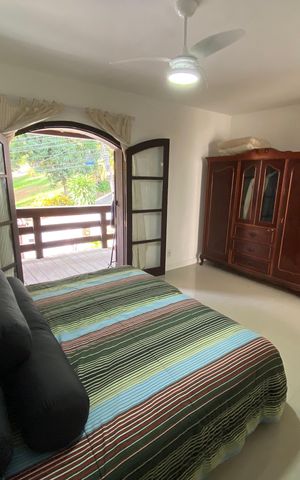 Casa à venda com 513m², 6 quartos e 3 vagas Casa à venda com 513m², 6 quartos e 3 vagasQuarto 1
