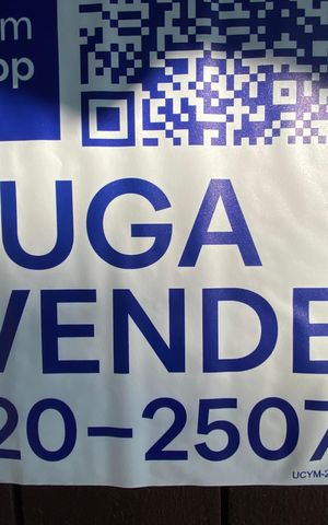 Casa à venda com 513m², 6 quartos e 3 vagas Casa à venda com 513m², 6 quartos e 3 vagasPlaca