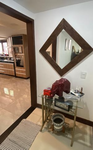 Casa à venda com 513m², 6 quartos e 3 vagas Casa à venda com 513m², 6 quartos e 3 vagasCozinha