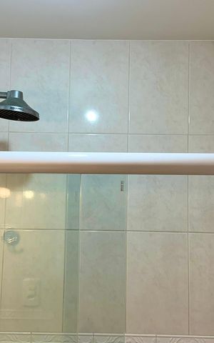 Apartamento para alugar com 90m², 2 quartos e 1 vaga Apartamento para alugar com 90m², 2 quartos e 1 vagaBanheiro da Suíte
