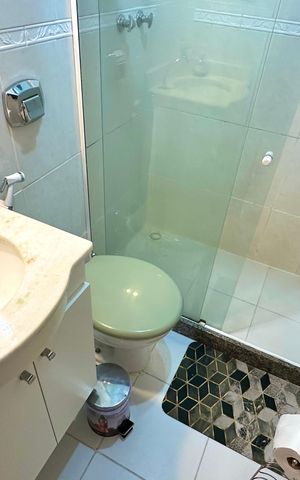 Apartamento para alugar com 90m², 2 quartos e 1 vaga Apartamento para alugar com 90m², 2 quartos e 1 vagaBanheiro da Suíte