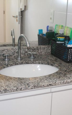 Apartamento à venda com 87m², 3 quartos e 2 vagasBanheiro da Suíte 1