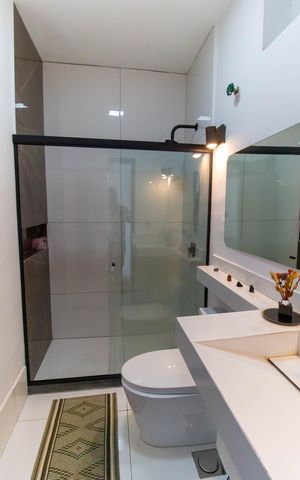 Casa à venda com 240m², 4 quartos e 2 vagas Casa à venda com 240m², 4 quartos e 2 vagasBanheiro da Suíte 1