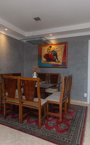 Apartamento à venda com 98m², 3 quartos e 2 vagas Apartamento à venda com 98m², 3 quartos e 2 vagasSala