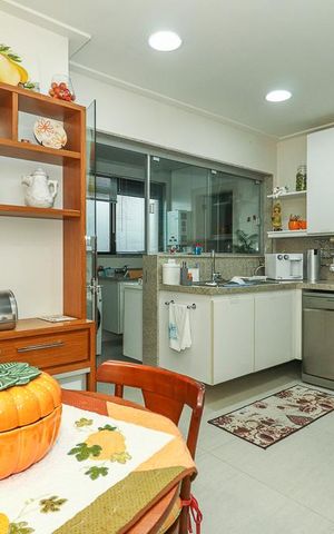 Apartamento à venda com 304m², 3 quartos e 4 vagasCozinha