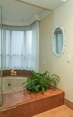 Apartamento à venda com 304m², 3 quartos e 4 vagasBanheiro Suíte master