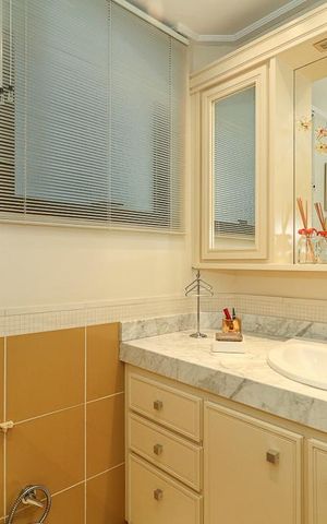 Apartamento à venda com 304m², 3 quartos e 4 vagasBanheiro da Suíte 2