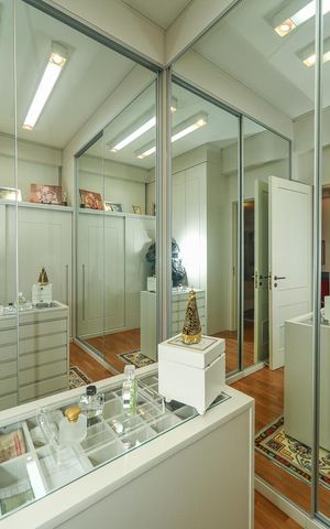 Apartamento à venda com 304m², 3 quartos e 4 vagasCloset Suíte master