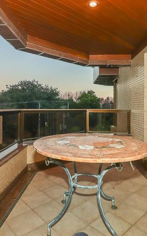Apartamento à venda com 304m², 3 quartos e 4 vagasVaranda da Sala