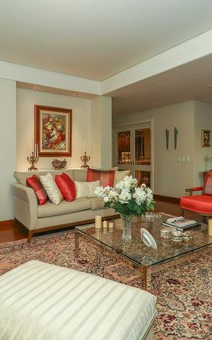 Apartamento à venda com 304m², 3 quartos e 4 vagasSala
