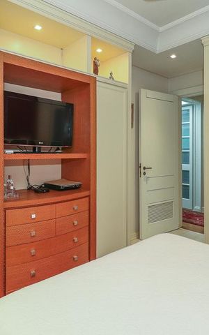 Apartamento à venda com 304m², 3 quartos e 4 vagasSuíte 2