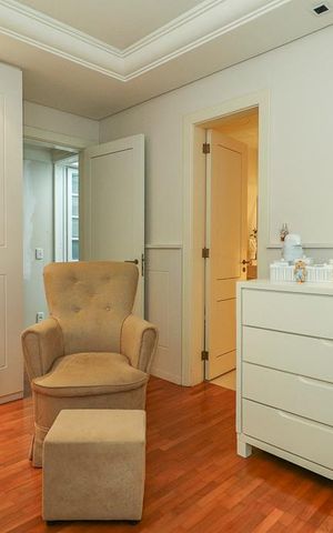 Apartamento à venda com 304m², 3 quartos e 4 vagasSuíte 3