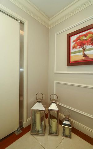 Apartamento à venda com 304m², 3 quartos e 4 vagasHall do Andar