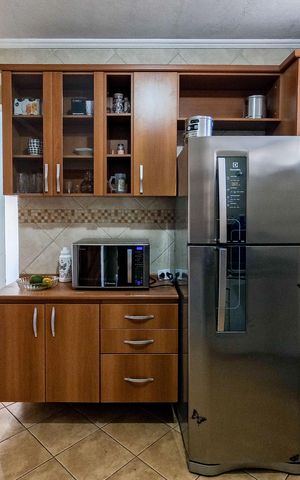 Casa à venda com 111m², 5 quartos e 3 vagas Casa à venda com 111m², 5 quartos e 3 vagasCozinha 2